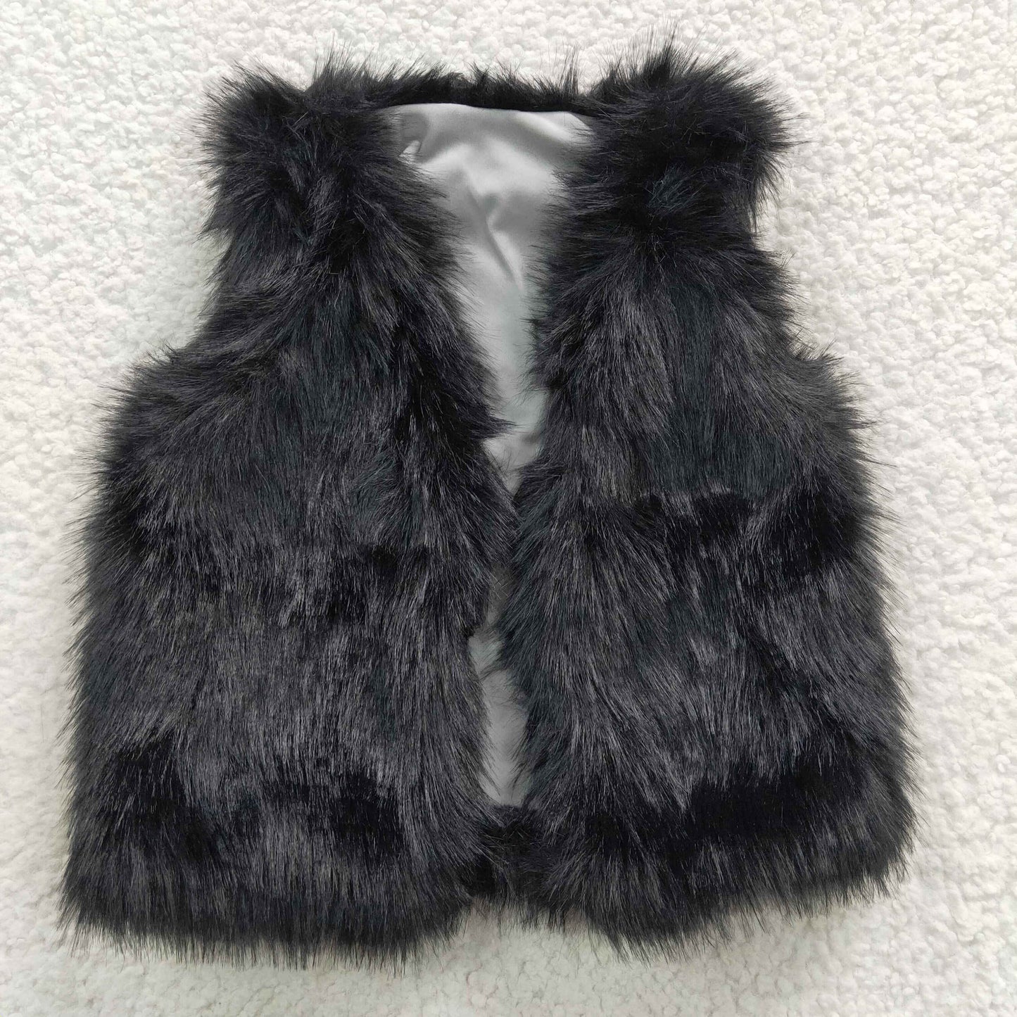 Girls black winter faux fur vest 6 B0-3