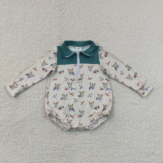 LR3052 Ducks Hunting Baby Boys Long Sleeve Zipper Romper