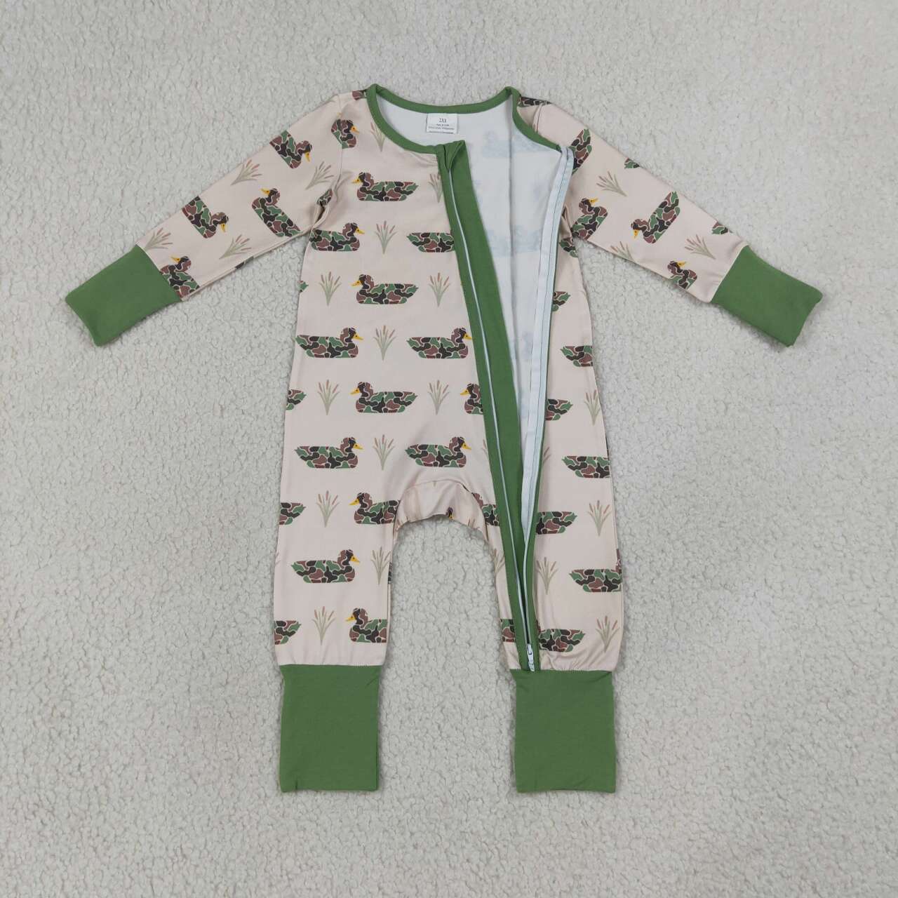 LR3117 Camo Duck Print Baby Zipper Sleeper Romper