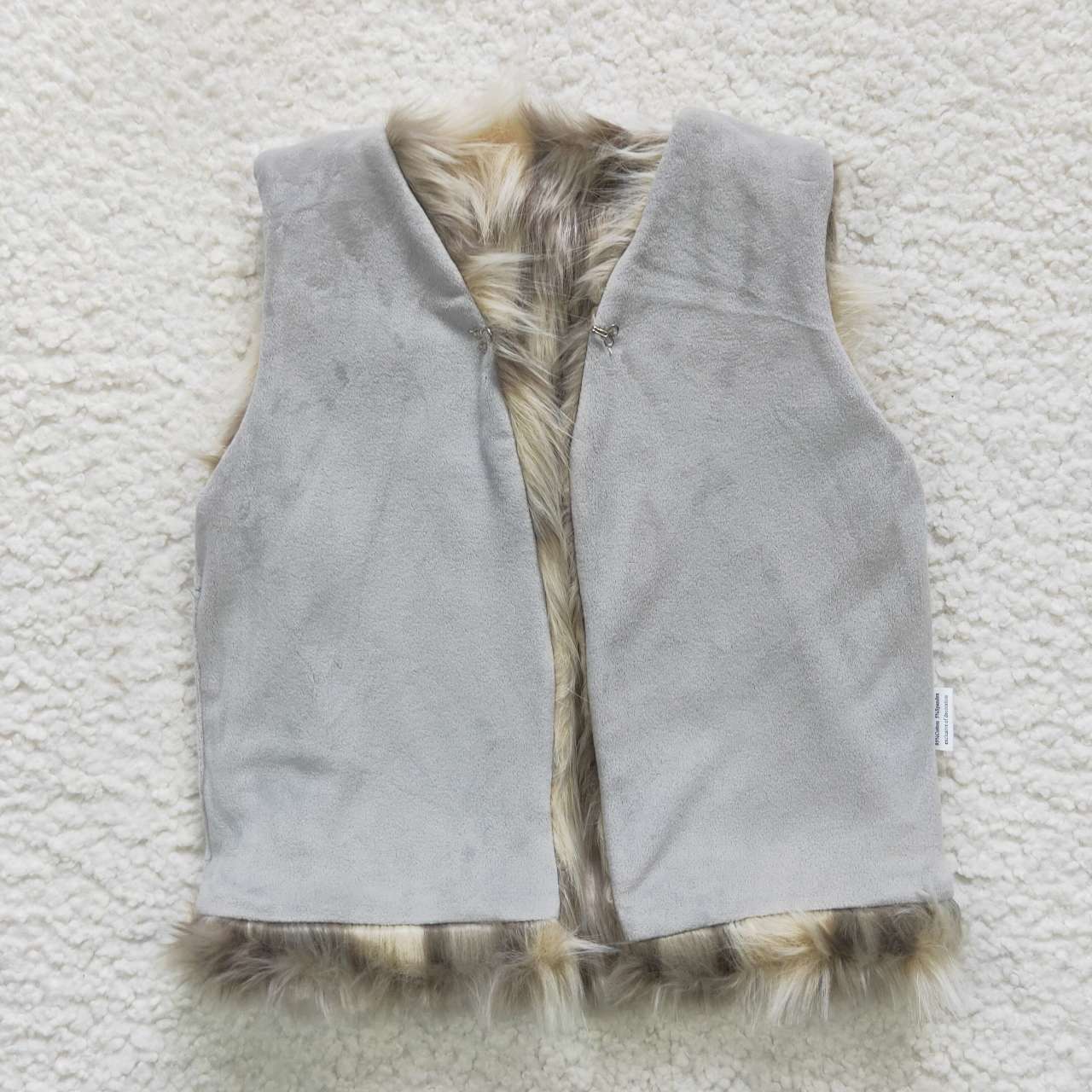 Girls gray winter faux fur vest 6 A21-15