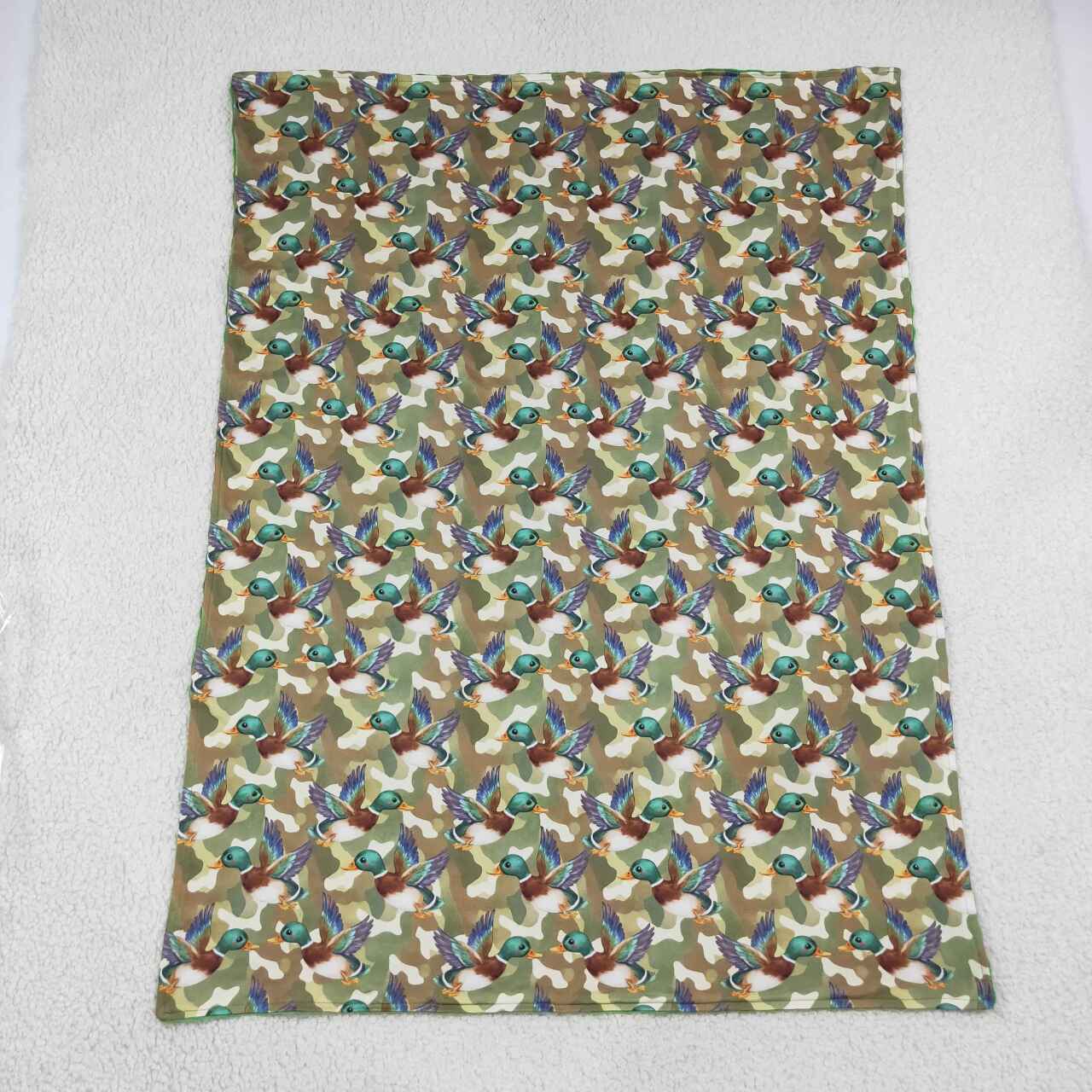 BL0286 Duck Green Camo Baby Hunting Blanket