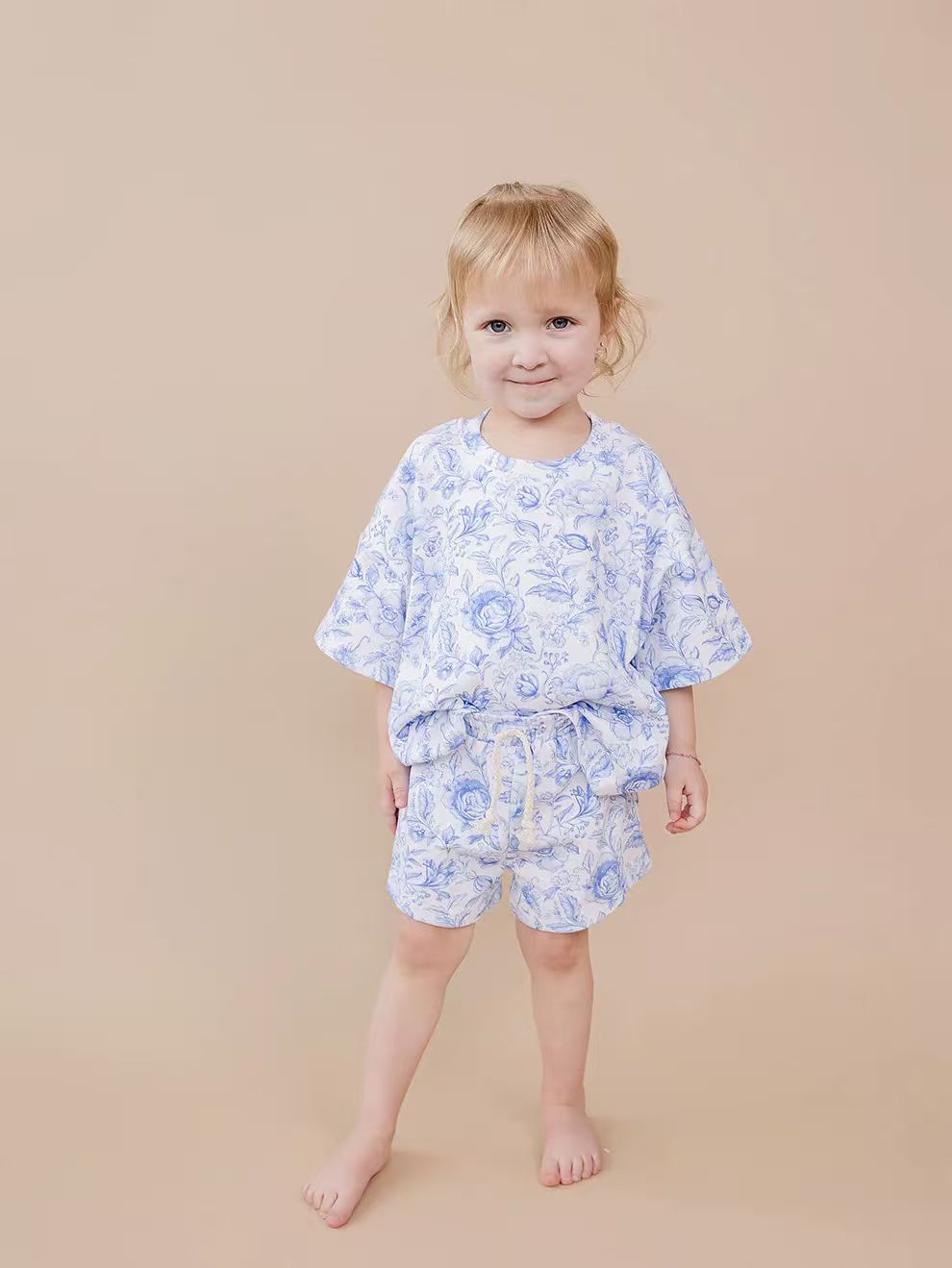 (Custom Design Preorder MOQ 5) Blue Flowers Shorts Baby Girls Summer Outfits
