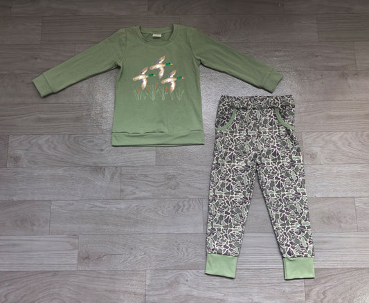 Preoder BLP1358 Baby Boys Embroidery  Mallard Duck Top with Camo Jogger Pants
