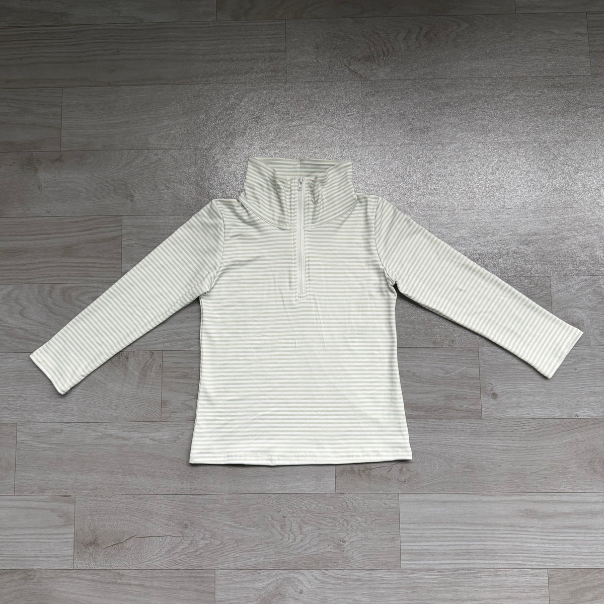 7.6 BT1676 Preorder Kids Boys Green Long Sleeve Zipper Pullover Top