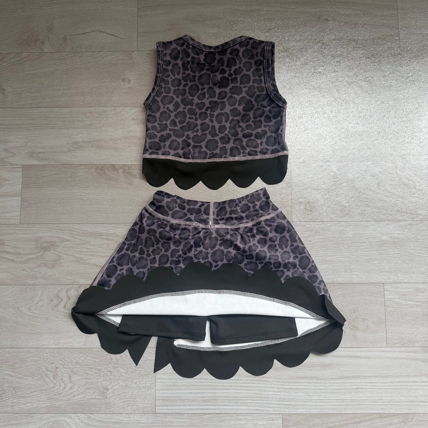 6.23 GSD4259 Preorder Black Leopard Tank Top  Scallop Skort Girls Summer Yoga Clothes Set