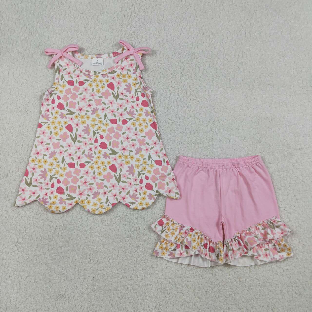 Sibling Baby Girls Floral Sleeveless  Scalloped  Top with Ruffle Shorts Outfit