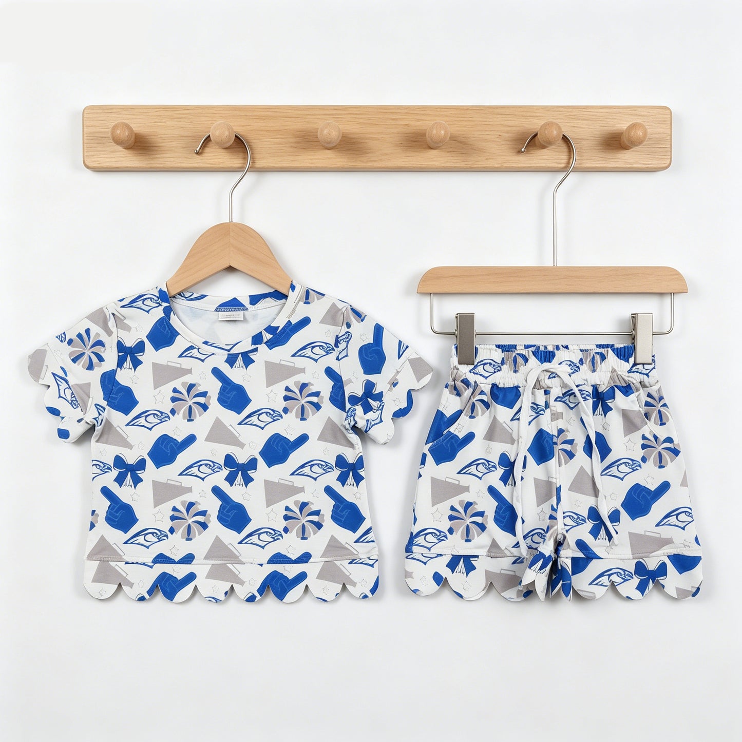 Teams Eagles Cheer Short Sleeve & Shorts Scallop Set - Girls