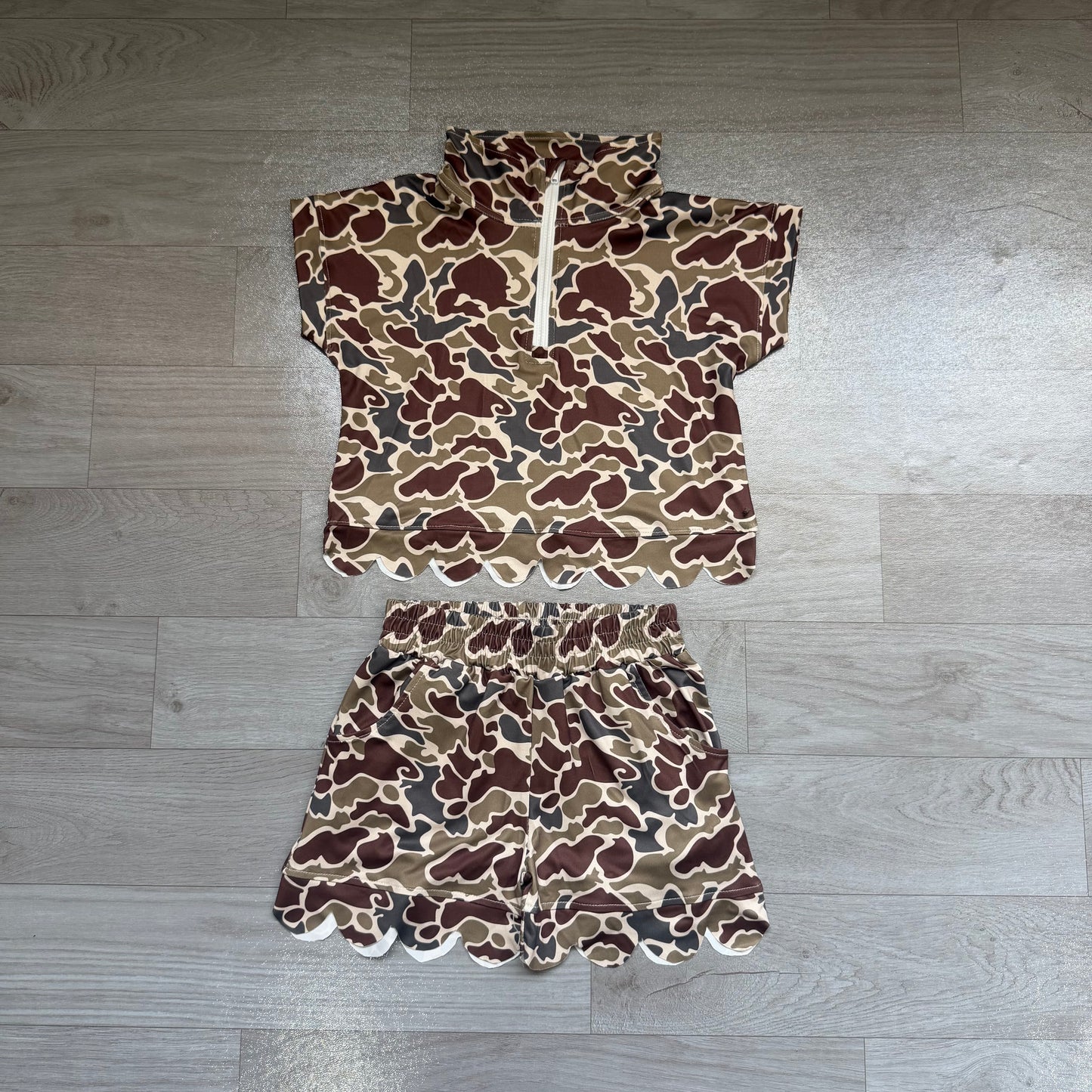 GSSO3569 Baby Girls Southern Dark Khaki Camo Zipper Top Scallop Short Clothes Sets Preorder