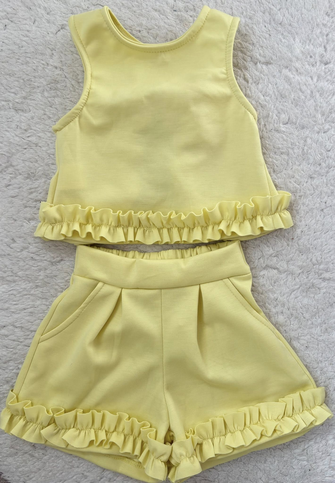 3.25 GSSO3640 Baby Girls Yellow Sleeveless Shirt Top Ruffle Pockets Short Clothes Set Preorder