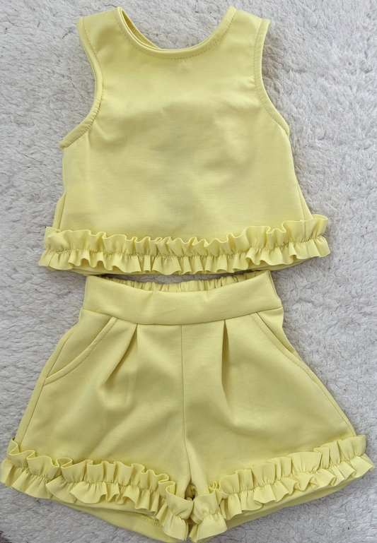 3.25 GSSO3640 Baby Girls Yellow Sleeveless Shirt Top Ruffle Pockets Short Clothes Set Preorder