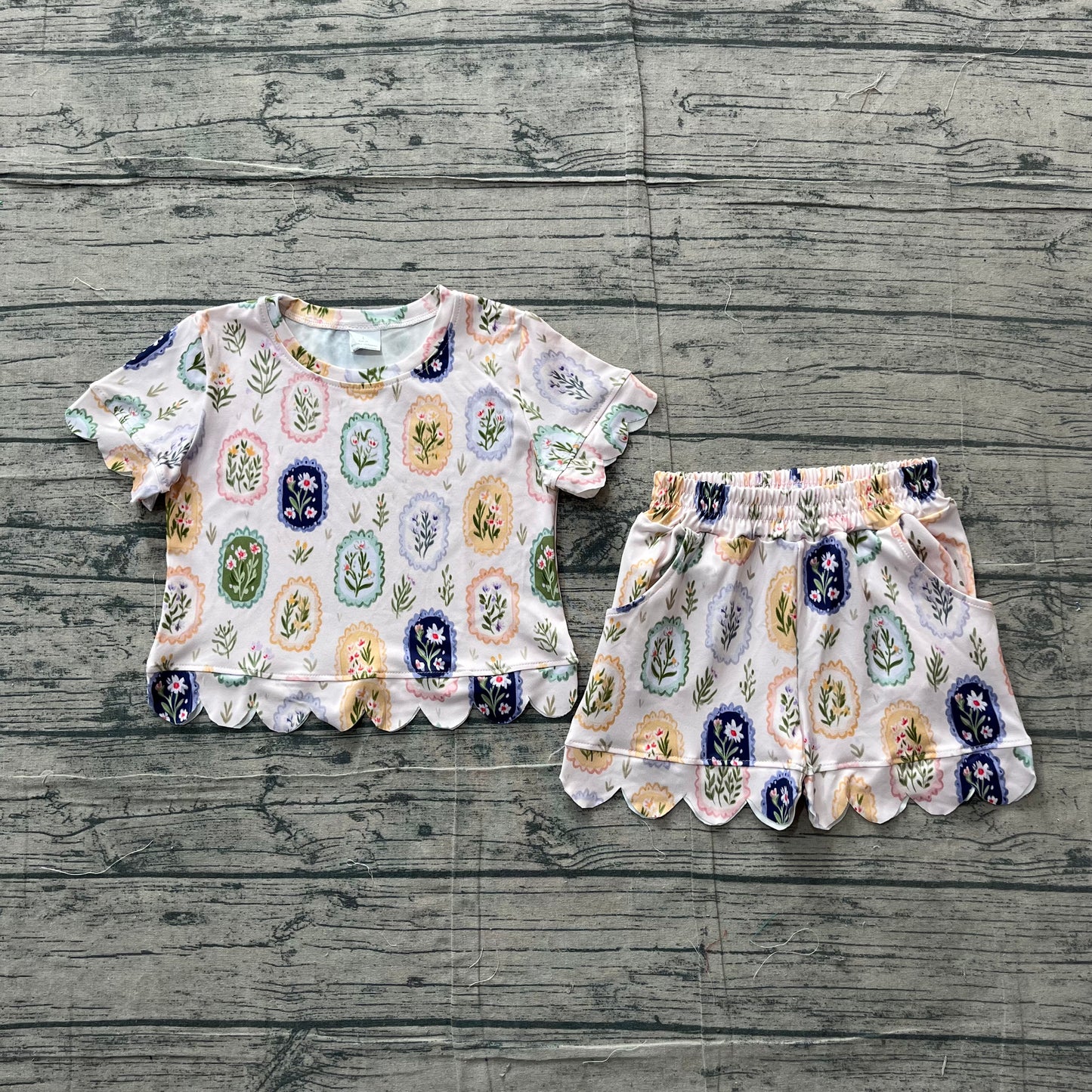 3.26 Baby Girls Colorful Flowers Top Short Scallop Clothes Sets Preorder