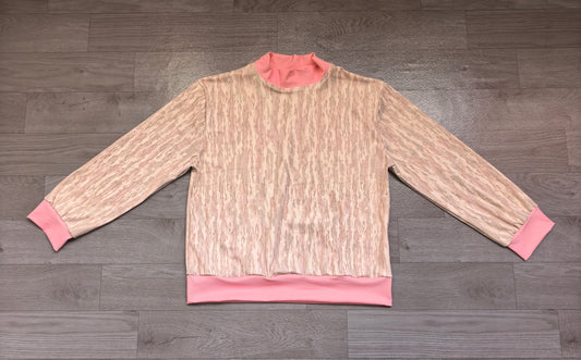 8.21 GT1891 Preorder Adult Women Camo Pink Crewneck  Sweatshirt Top