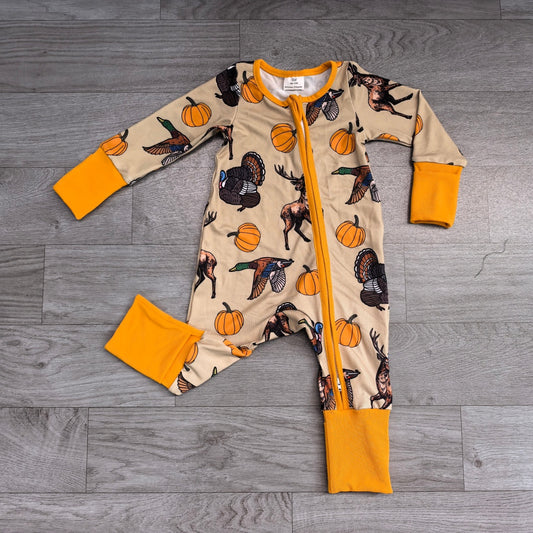 8.8 LR3251 Preorder Animals Pumpkin Print Baby Boys Fall Zipper Sleeper Romper