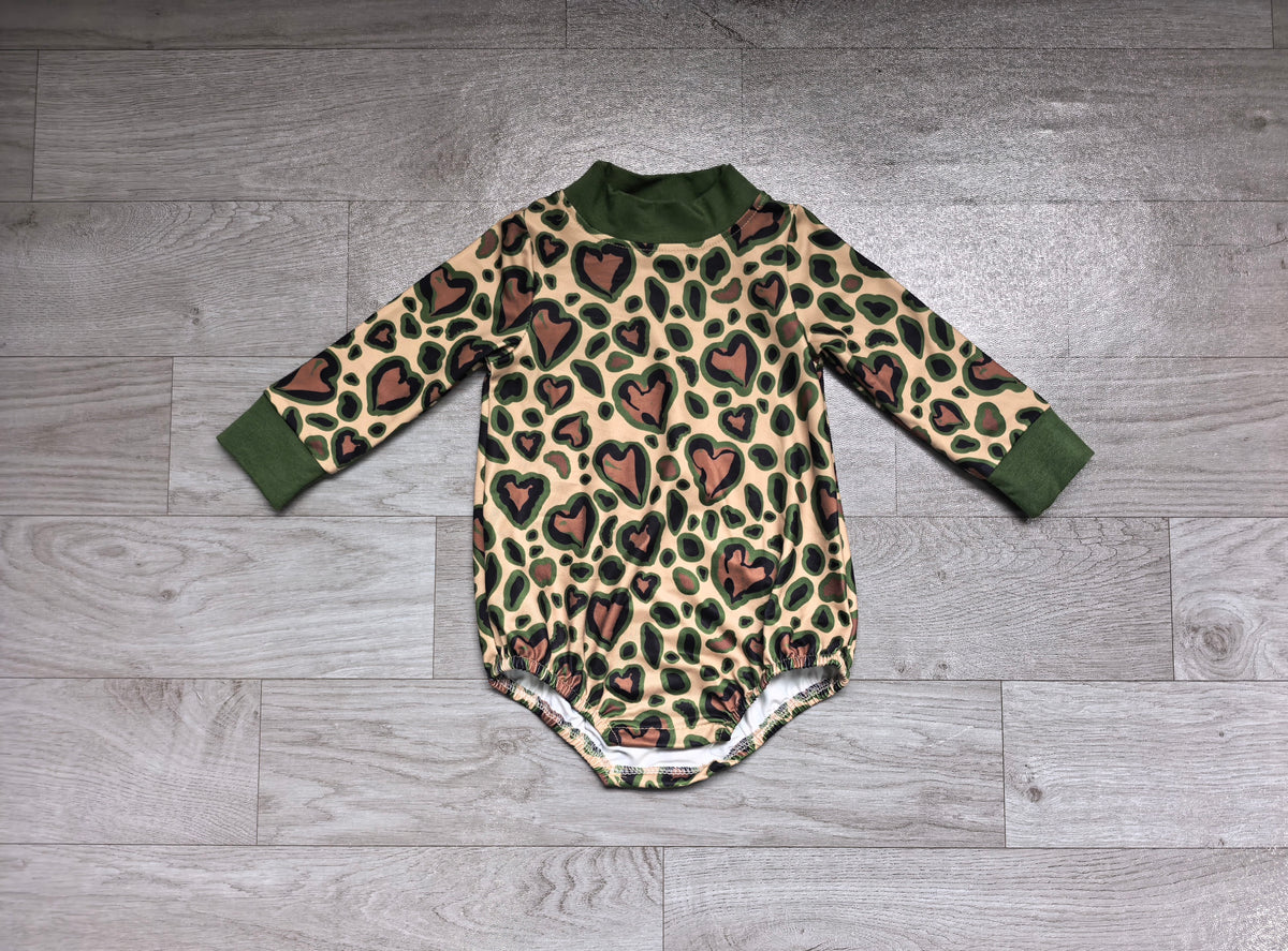 9.9 LR3333 Preorder Heart Leopard Green Print Baby Girls Valentine's Day Mock Neck Bubble Romper