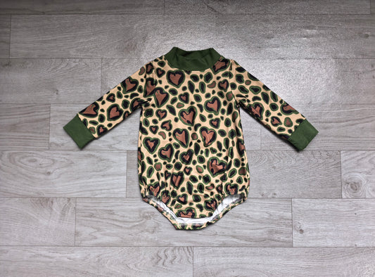 9.9 LR3333 Preorder Heart Leopard Green Print Baby Girls Valentine's Day Mock Neck Bubble Romper