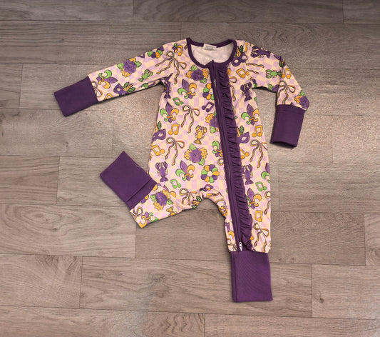 9.10 LR3335 Preorder Anchor Bows Crayfish Checkered Print Baby Girls Mardi Gras Zipper Sleeper Romper