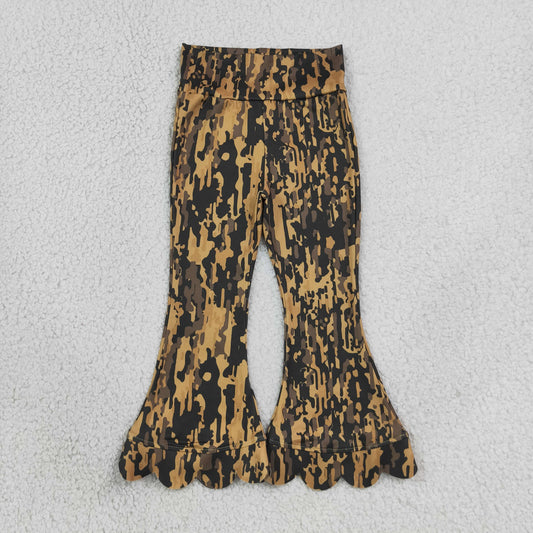 P1039 Drip Camo Print Girls Scallop Edge Bell Bottom Pants
