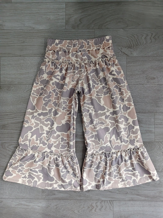7.6 Preorder Kids Girls Khaki Camo Loose Active Pants