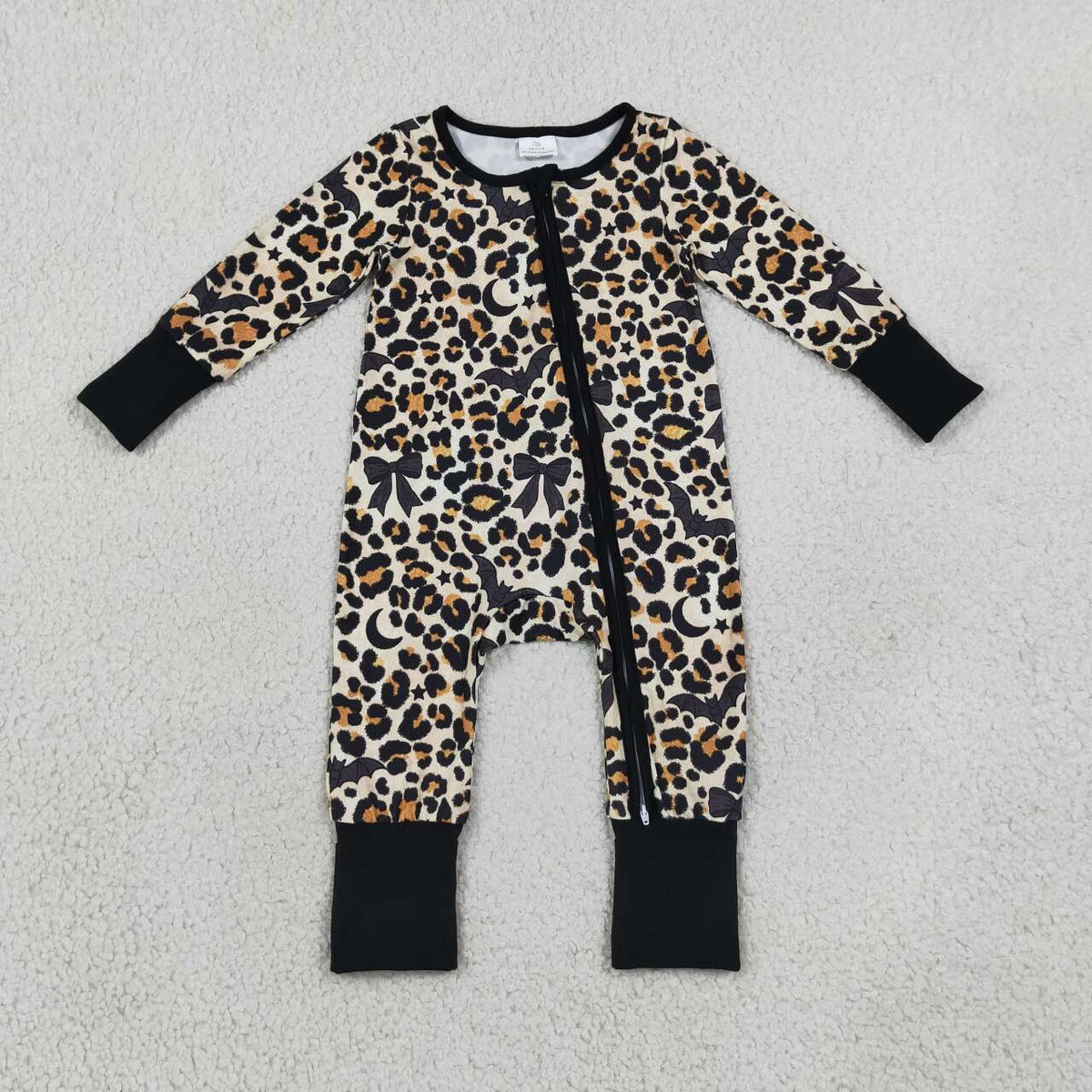 8.7 LR3242 Preorder Bat Leopard Baby Girls Halloween Long Sleeve Zipper Sleeper Romper