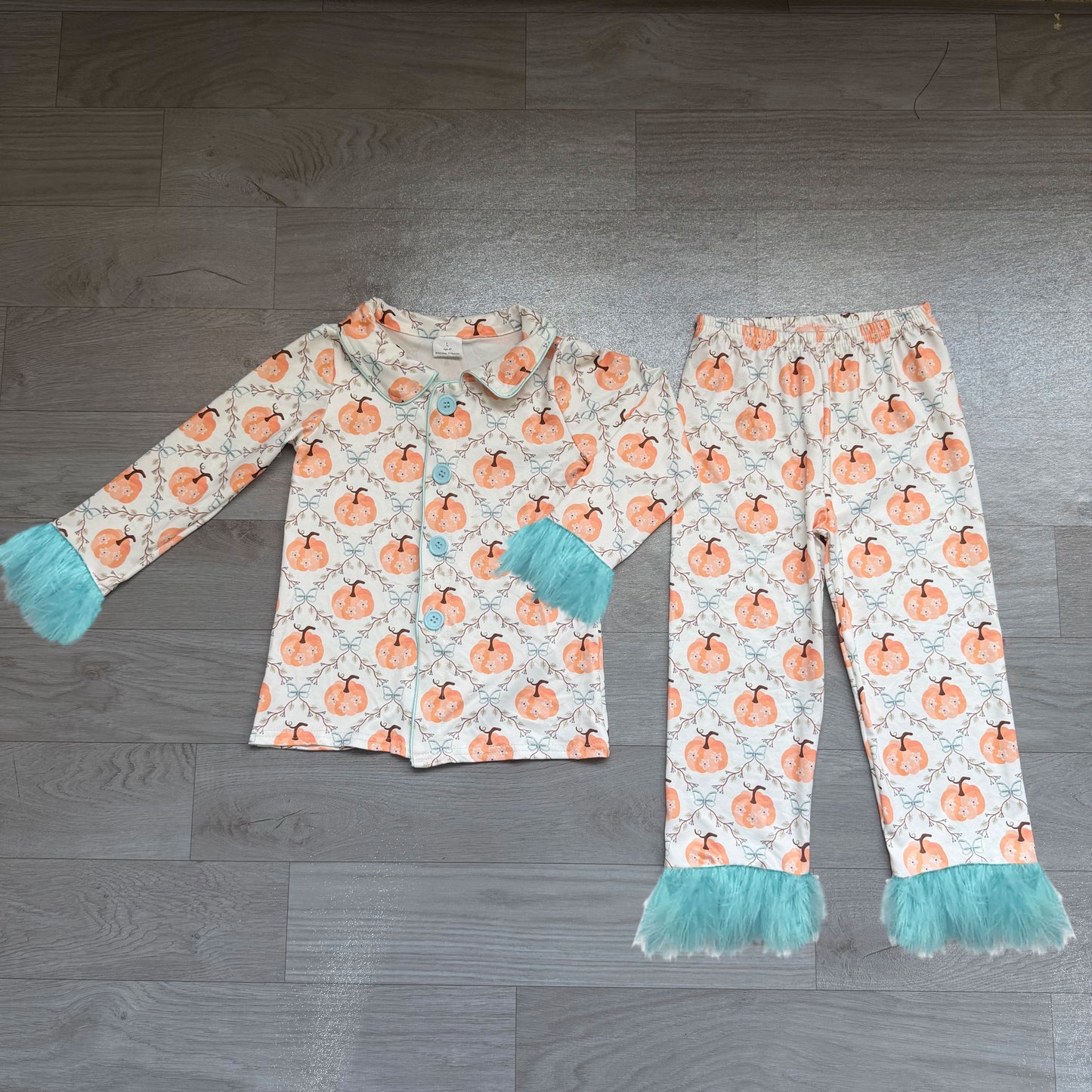 4.23 Kids Girls Mint Green Pumpkin Pajama Set With Feather Preorder
