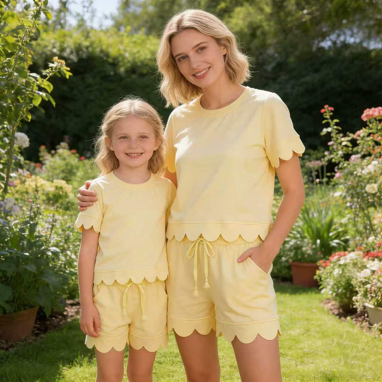 Mommy and Me Yellow Scallop Outfits, Short Sleeve Two Piece Set for Mother Daughter